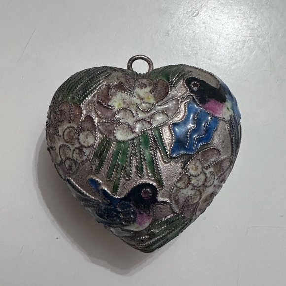 CLOISONNE ENAMEL CHRISTMAS ORNAMENT EXOTIC BIRD FLORAL MOTIF HEART SHAPED LOT - Picture 3 of 7